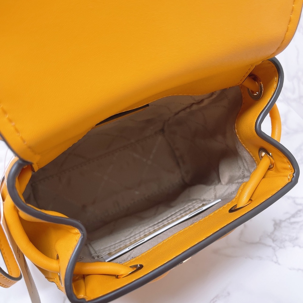 Michael Kors Phoebe Xs backpack - Picture 7 of 9